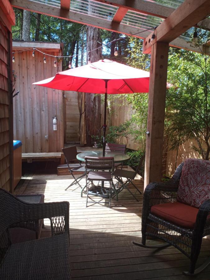 Forest Sweet Retreat Hot Tub & Wood Fired Sauna Ucluelet Exterior foto